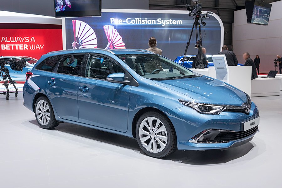 YEN� TOYOTA AUR�S 2015 CENEVRE RES�M GALER�S�